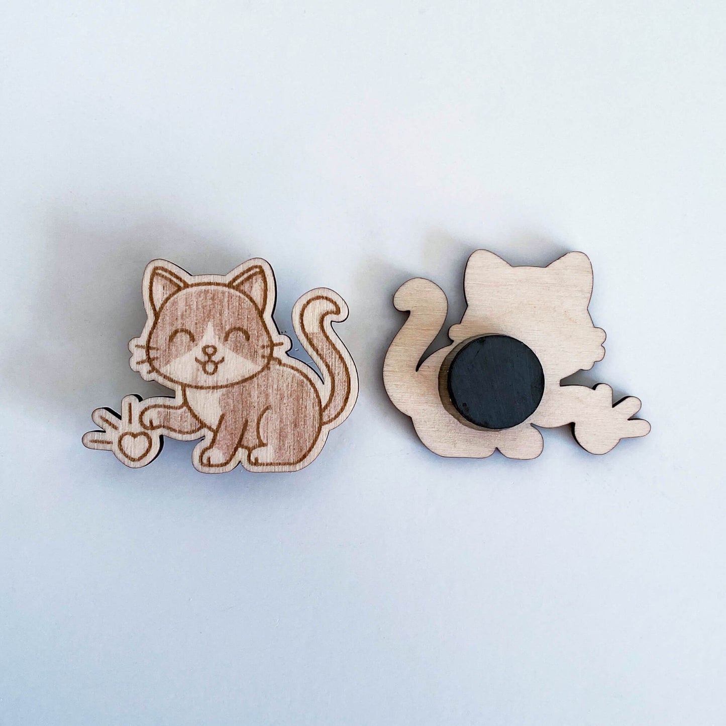 Cat with heart - Keychain